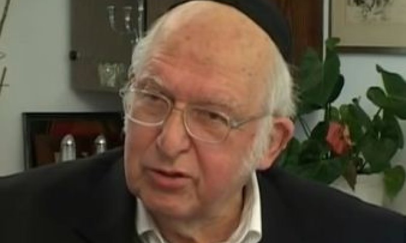 תיעוד נדיר: הרב ליכטנשטיין מתייחס לפרשת הרב אלון. צפו