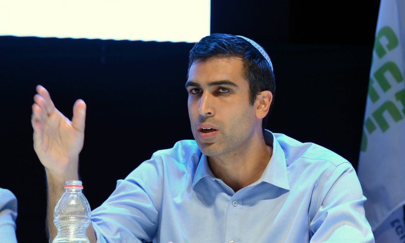 שטבון על סרטוני בנט: "אבדן עשתונות ערכי"