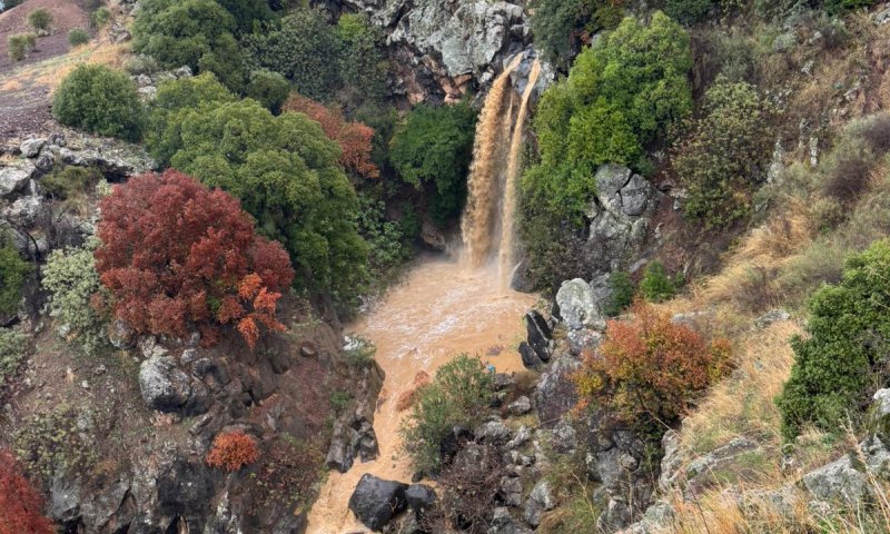 תיעוד מרהיב: מפל סער שברמת הגולן זורם לראשונה השנה