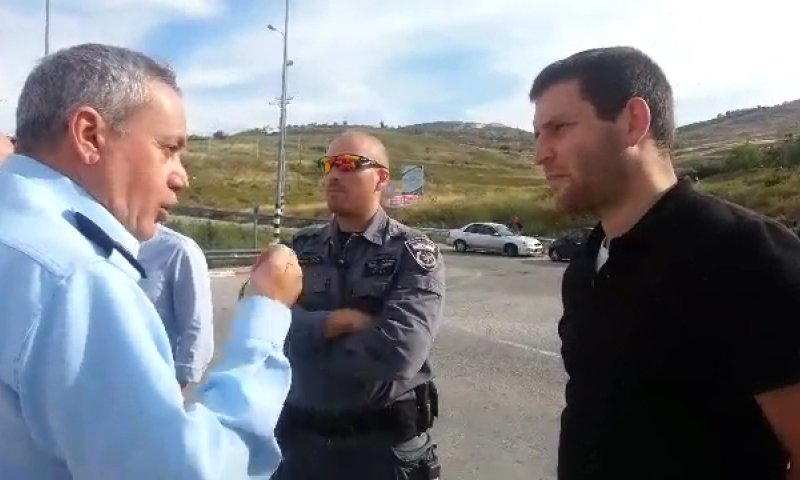 הפגנה לא חוקית נגד אי שמירת החוק