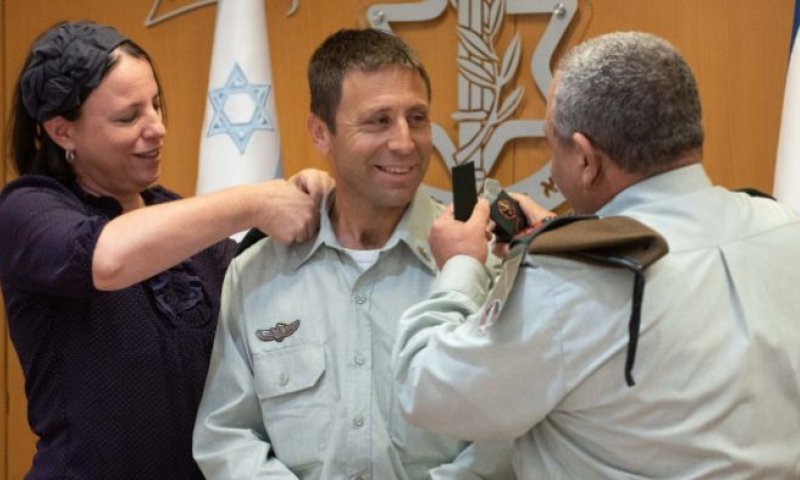 הקצין הסרוג אבי בלוט הועלה לדרגת תת- אלוף