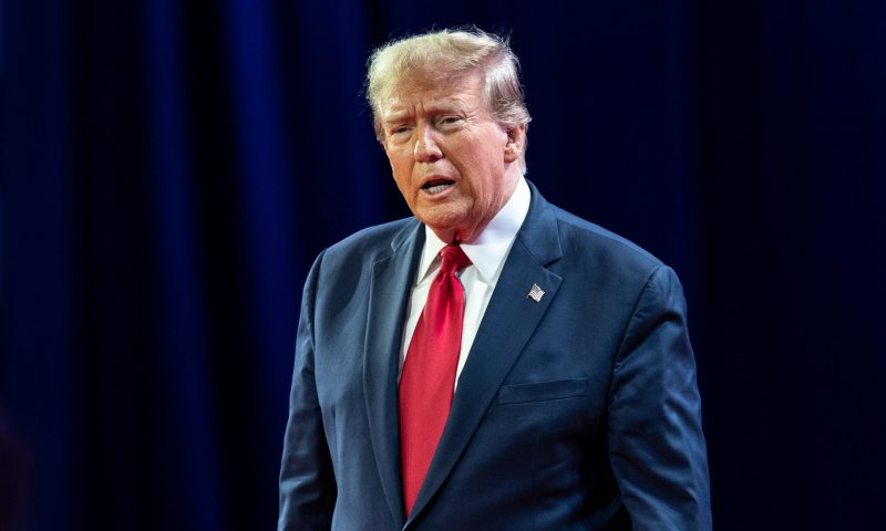 טראמפ על השחרור: "החטוף שוחרר, ברכות להורים ולמשפחה"