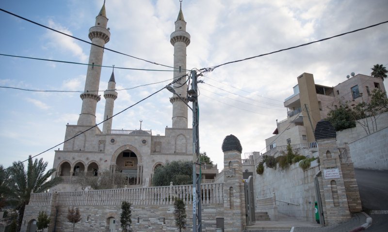 2 אימאמים עוכבו לחקירה: הגבירו את רעש המואזין במסגד