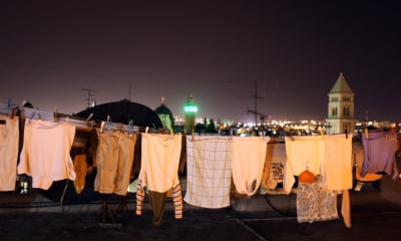 הלמ"ס: האישה מבשלת ומנקה, הבעל מחליף נורות