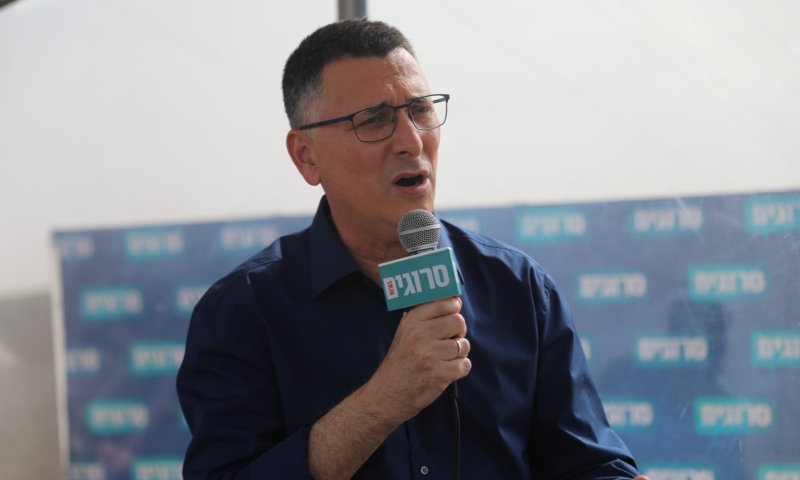 גורמים בתקווה חדשה: סער הבין שחייבים למנוע בחירות