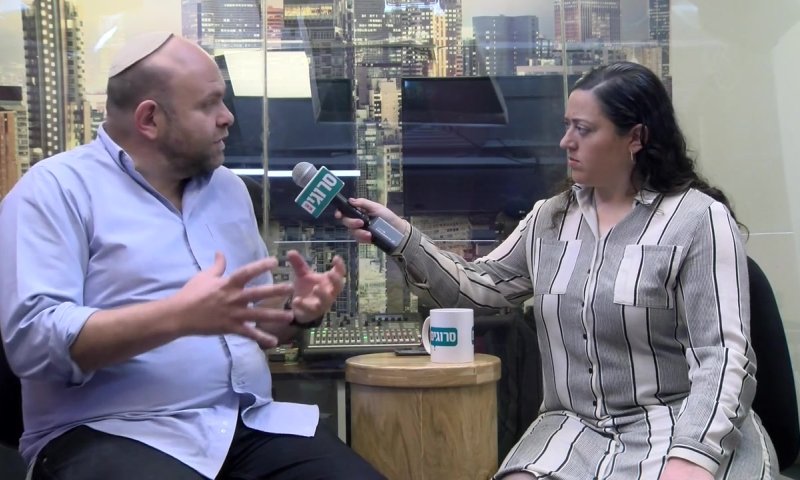 צחי מגנז'י באולפן סרוגים: "לא מתבייש שאני ציוני דתי"