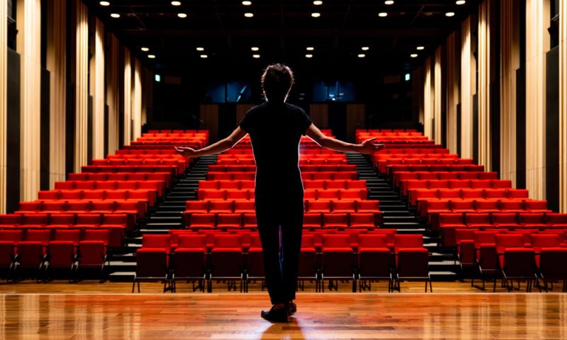 התיאטרון העברי לוקח לידיו את היכל התרבות אור עקיבא