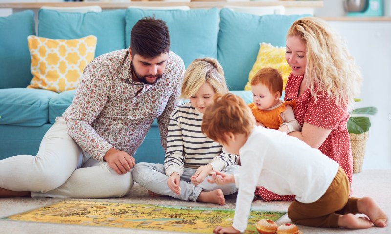 "מצופן לאור": מפת בריחה מיוחדת לחג החנוכה