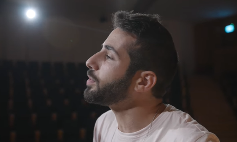 בעקבות הגיור של אשתו: אביחי הולנדר בשיר חדש