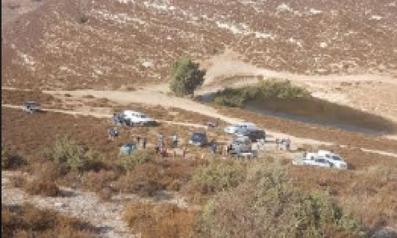 בין הזמנים: ג'יפ ובו משפחה שלמה התהפך בטיול