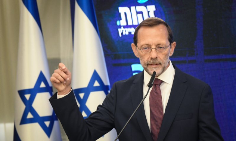 פייגלין משיב לעמית סגל: "תפסיקו עם הפייק הזה"