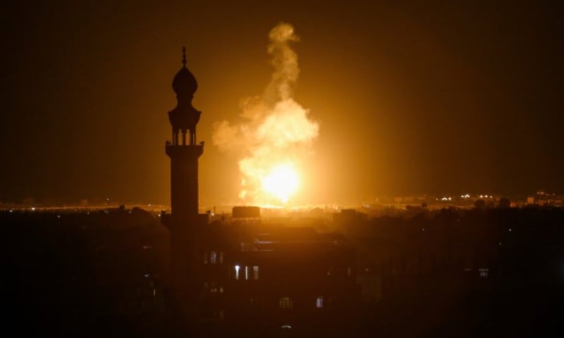 בתגובה לירי הרקטות: צה"ל תקף עמדות חמאס בעזה