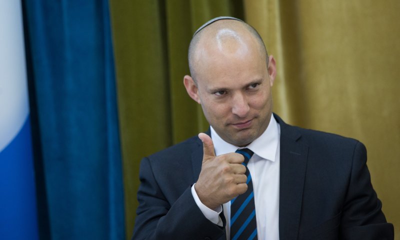 סקר דרמטי: בנט נוסק, דרעי על סף אחוז החסימה