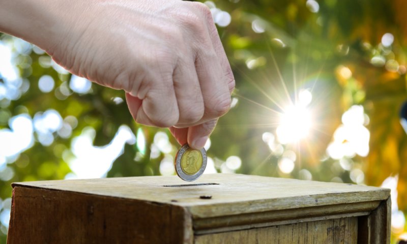 מתנות לאביונים בקליק: כל האפשרויות לקיום המצווה