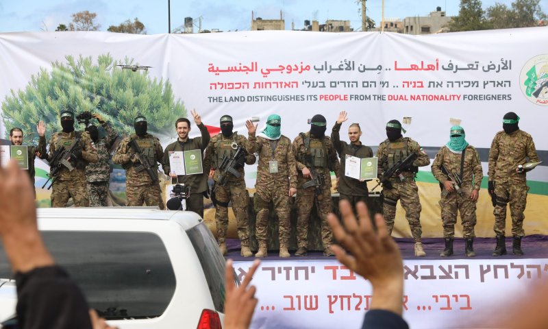 עדות השבי של אליה כהן נחשפת