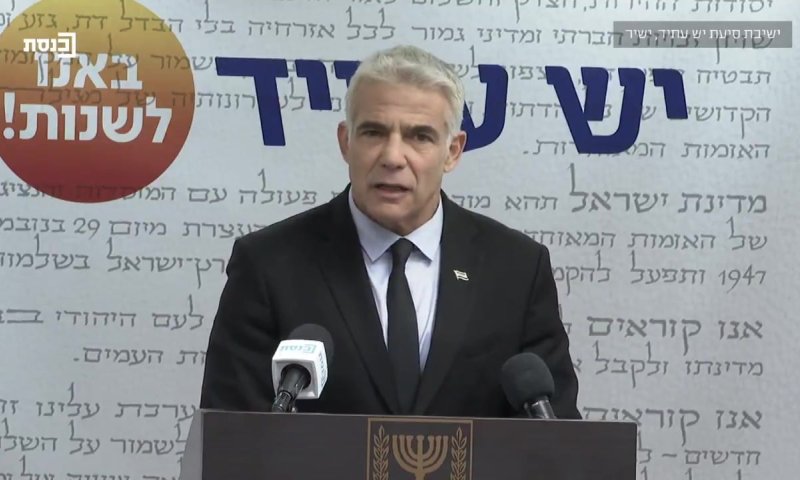 לפיד תוקף: "טענה שיקרית וחסרת אחריות"