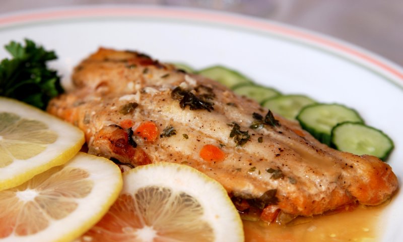 נהדר: פילה מושט אפוי בתנור