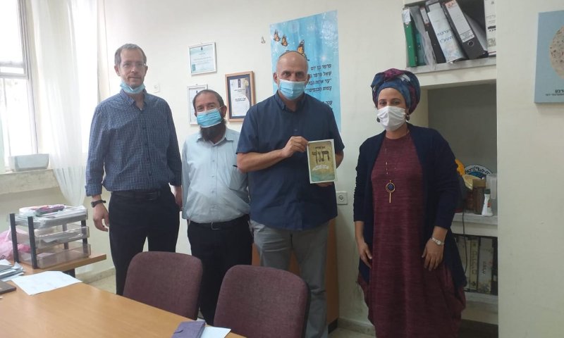 מיכל אוהב ציון מקרית ארבע נבחרה ל'מורי המאה'