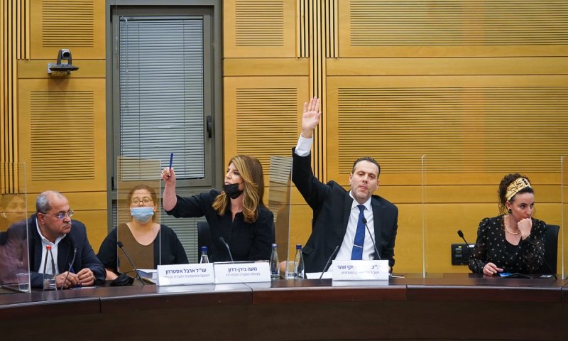 פשרה בוועדה המסדרת: הליכוד מוותר על השליטה