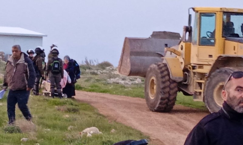 צפו: המשטרה הורסת בתי כנסת ובתי יהודים בבנימין