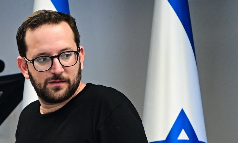 יונתן אוריך בתגובה ראשונה לסערה נגדו