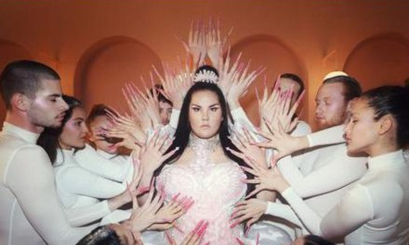 נטע ברזילי: "הציפורנים היו התרופה ללב השבור שלי"