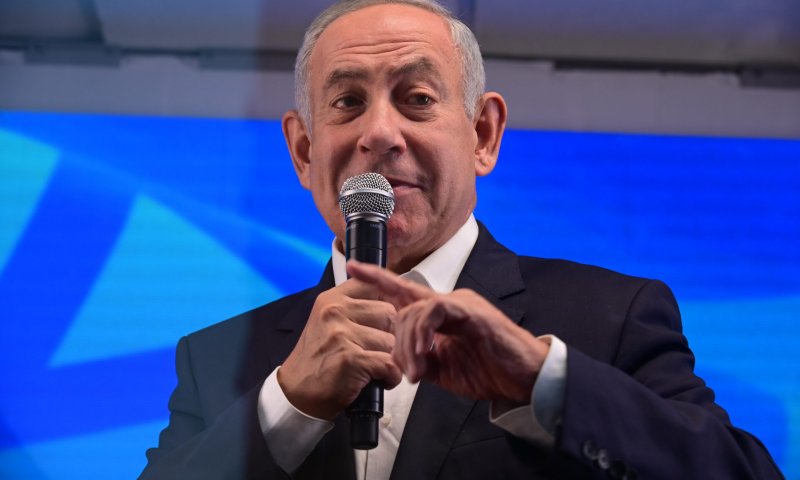 "לנתניהו חשוב להיות ראש ממשלה, לא עתיד המדינה"