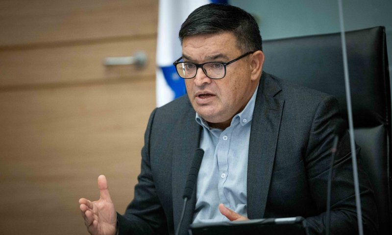 הח"כ מודה: "כל החיים אני במינוס"