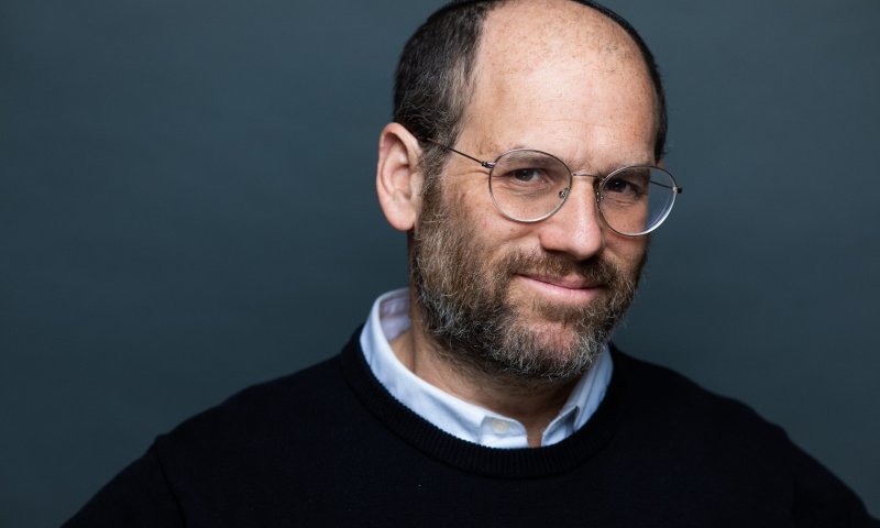 איש תחת גפנו: אהרון רזאל בסינגל חדש