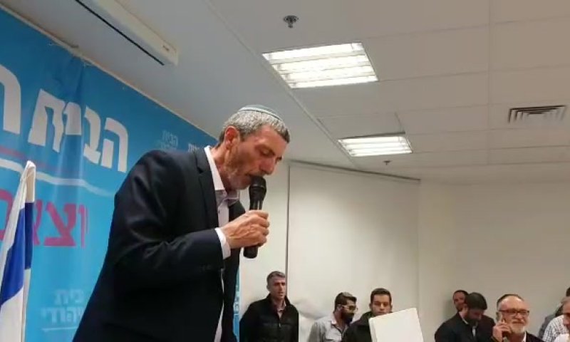 "אני מכבד את החלטתו של נפתלי ללכת בדרך שלו"