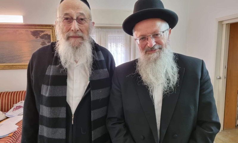 אחרי הביקורת: הרב טאו נפגש עם הרב אליהו