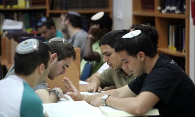 עשה לך תואר רב: לימודי רבנות בהתכתבות