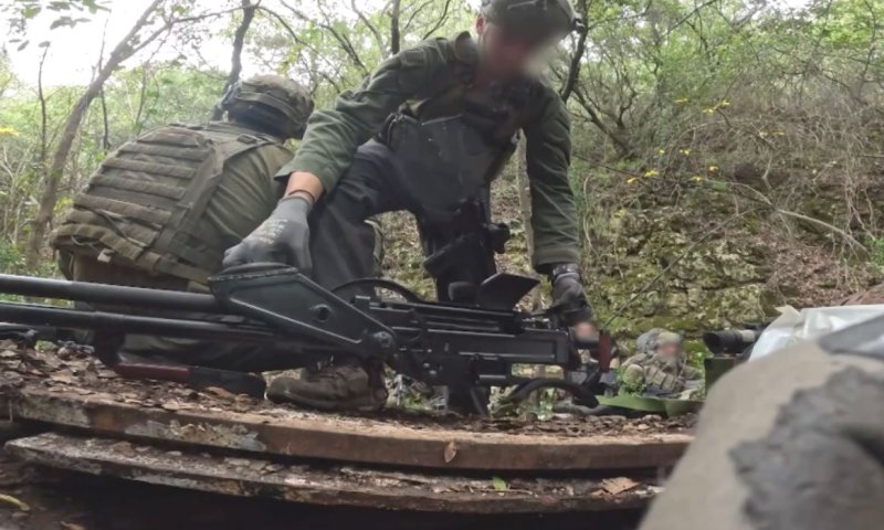 לוחמי צה"ל פשטו לתוך לבנון וחשפו מוצבי חיזבאללה. צפו