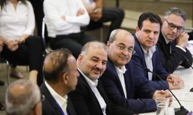 ח"כים בכנסים נגד ישראל &ndash; פעילות פוליטית לגיטימית