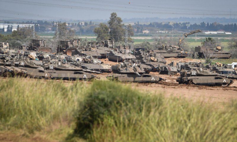 צפו: צה"ל נערך מול עזה ב-3 חטיבות וכוח ארטילריה