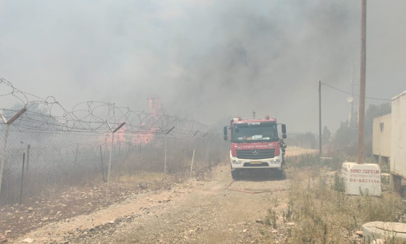 שריפה שהציתו פלסטינים מסכנת את הישוב חרמש
