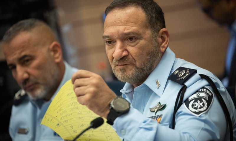 המפכ"ל מגבה את ממ"ז ת"א: "בעל ניסיון עתיר"