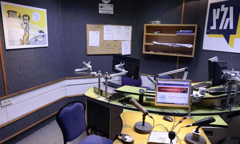 בכירה בגלי צה"ל רמזה לחיילים: "רק לא ביבי"