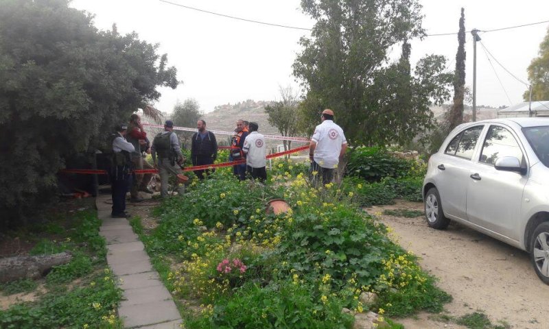 מחבל ניסה לשחוט משפחה וחוסל בלב הבית