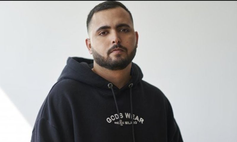 סיבה לדאגה? הזמר מפרסם תהילים ובקשה לתפילה