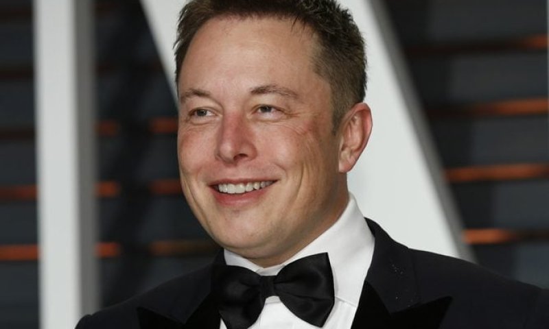 ראש בראש: אילון מאסק פותח חזית נגד דונלד טראמפ