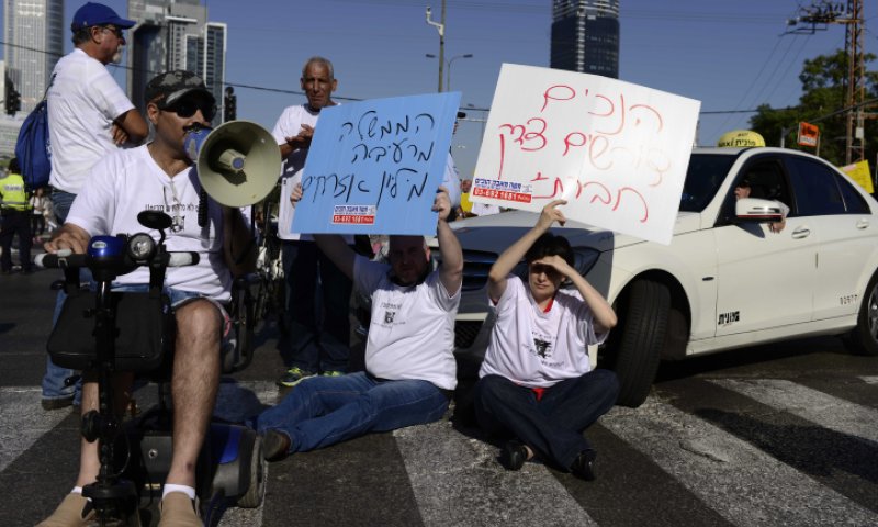 בעקבות הזעם הציבורי: בוטלה הקפאת הצמדת הקצבאות בתקציב