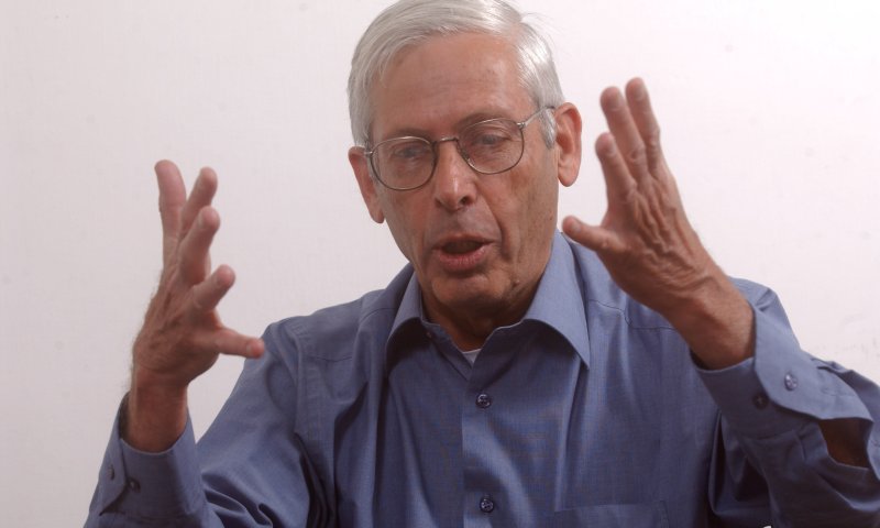 השר בני בגין: יש בעולם אנשים שמנסים לגזול את י-ם