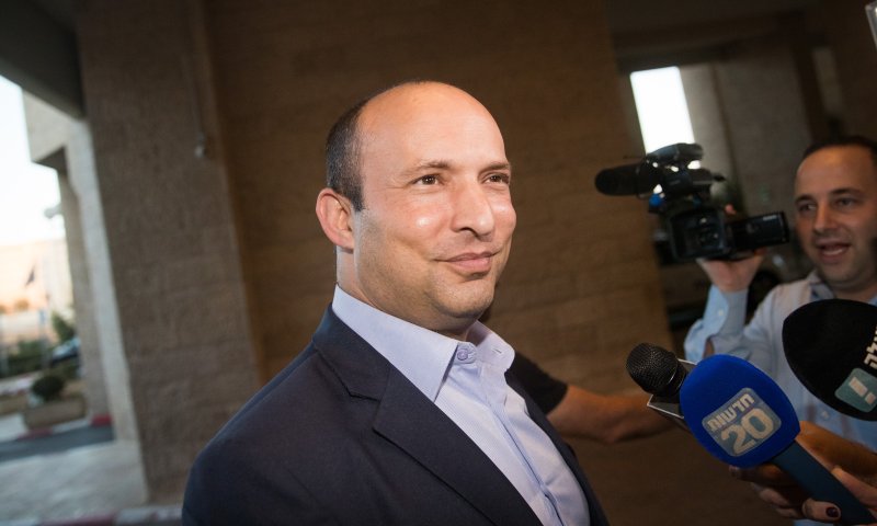 בנט: משחרר את נתניהו ממחויבות לבלוק הימין