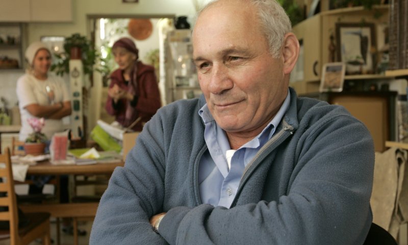 מי השפיע יותר על האנושות חנן פורת או סטיב ג'ובס?