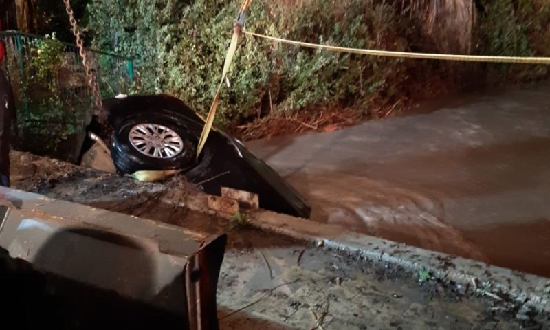נקבע מותו של אדם שנסחף עם רכבו בשטפון