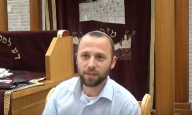 מי שלא לומד תנ"ך בגובה העיניים כופר בקדושתו