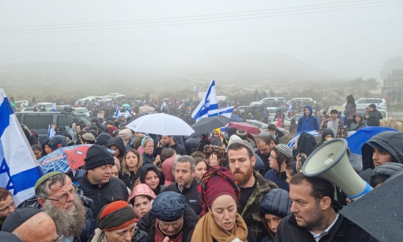 אלפים צעדו לחומש בגשם: "להסדיר את הישיבה"