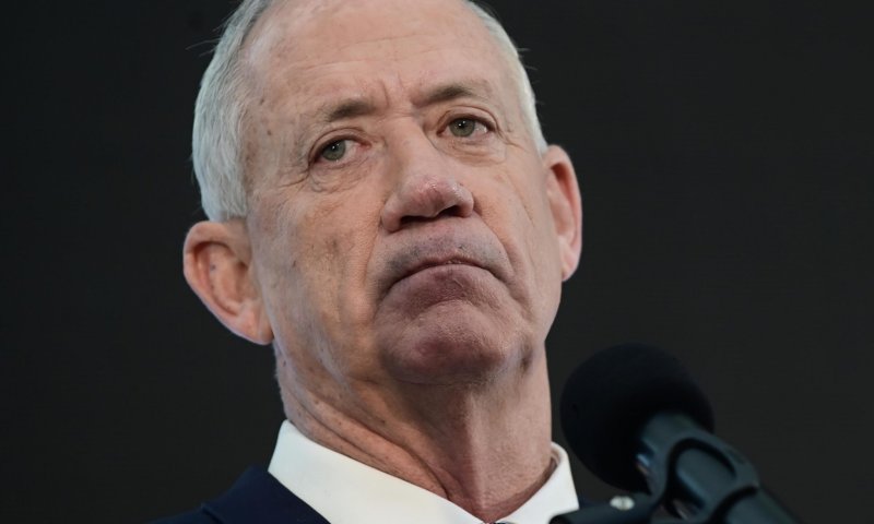 דוד ביטן חושף: זו הסיבה שגנץ עזב את הממשלה