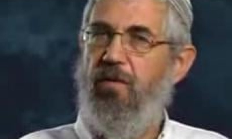 שמועה: המשטרה תוציא צו איסור פרסום נגד העדויות בפרשת הרב אלון